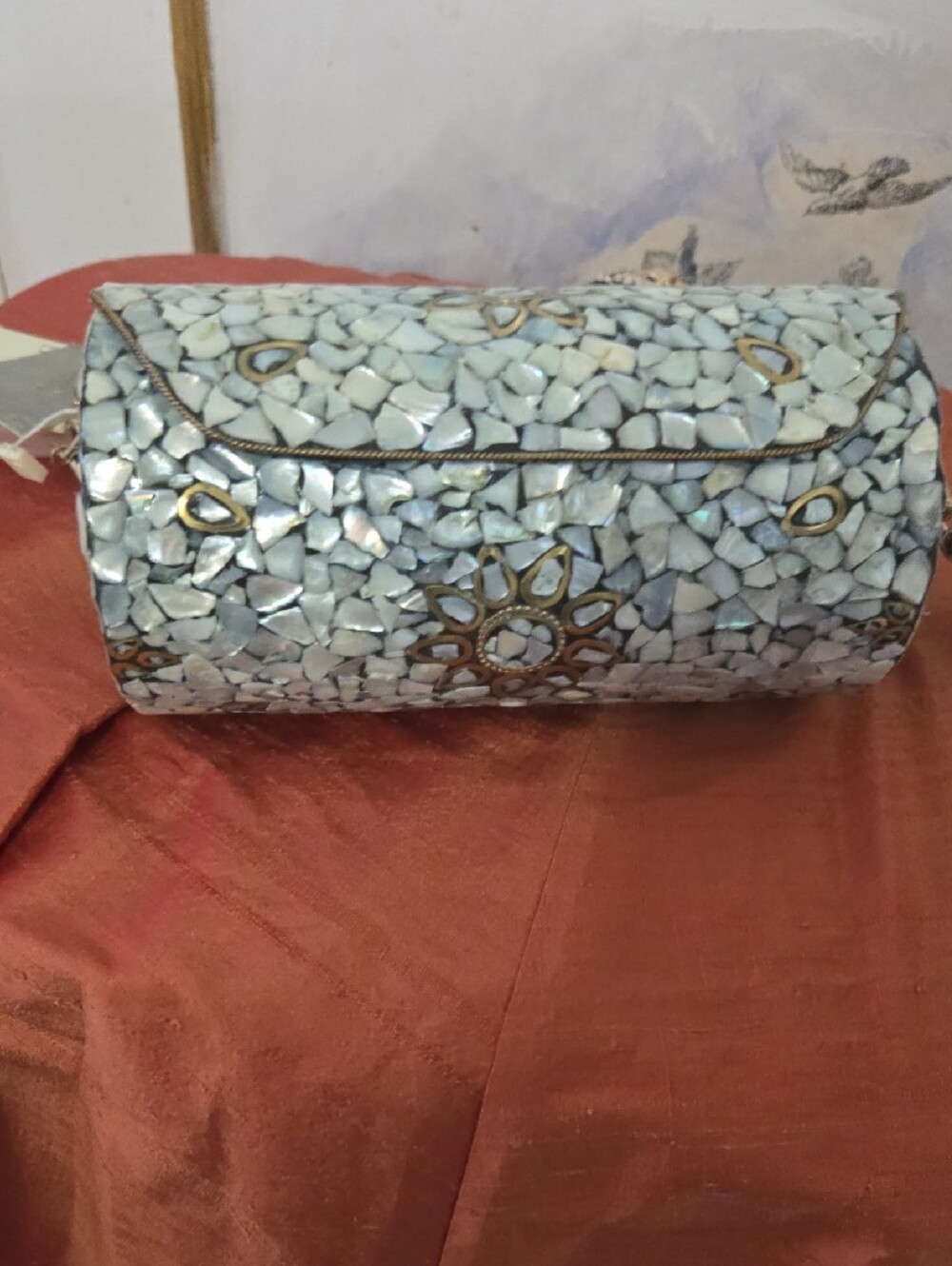 Vintage Mosaic Mother Of Pearl Cylinder Barrel Clutch Crossbody  Gold Ornaments - Picture 3 of 6